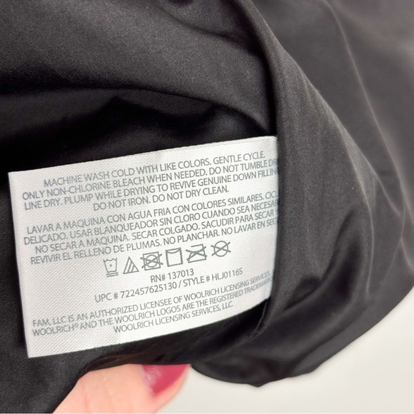 Woolrich Black & White Buffalo Check Plaid Puffer Vest Sz XL - Picture 8 of 8